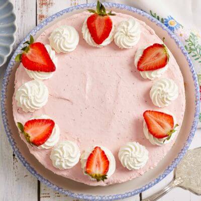 No-bake strawberry cheesecake